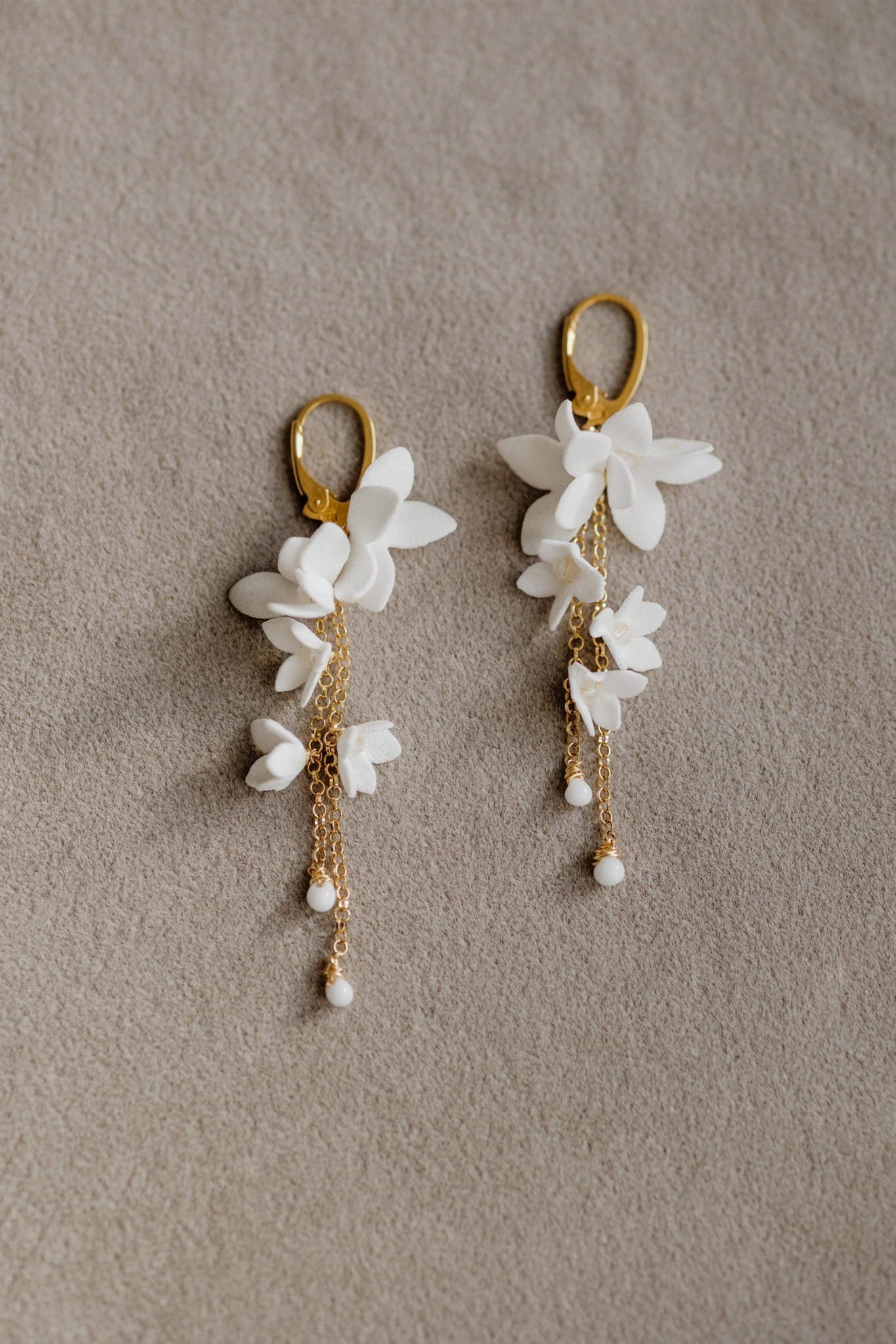 Boho Brautschmuck mit Blumen – Ohrringe, Armband & Haarspangen