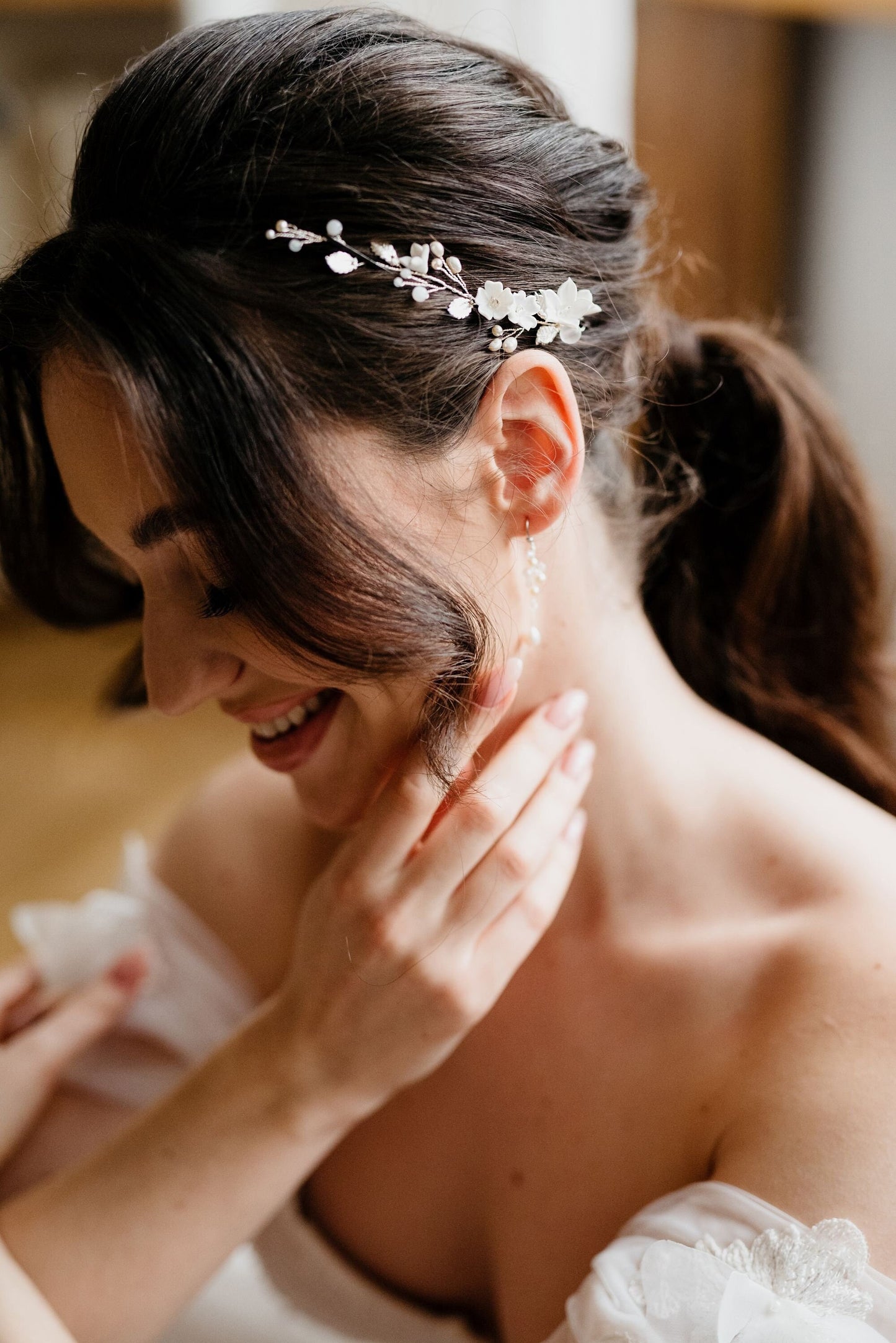 Bianca - 2 Hochzeitshaarteile mit Blumen