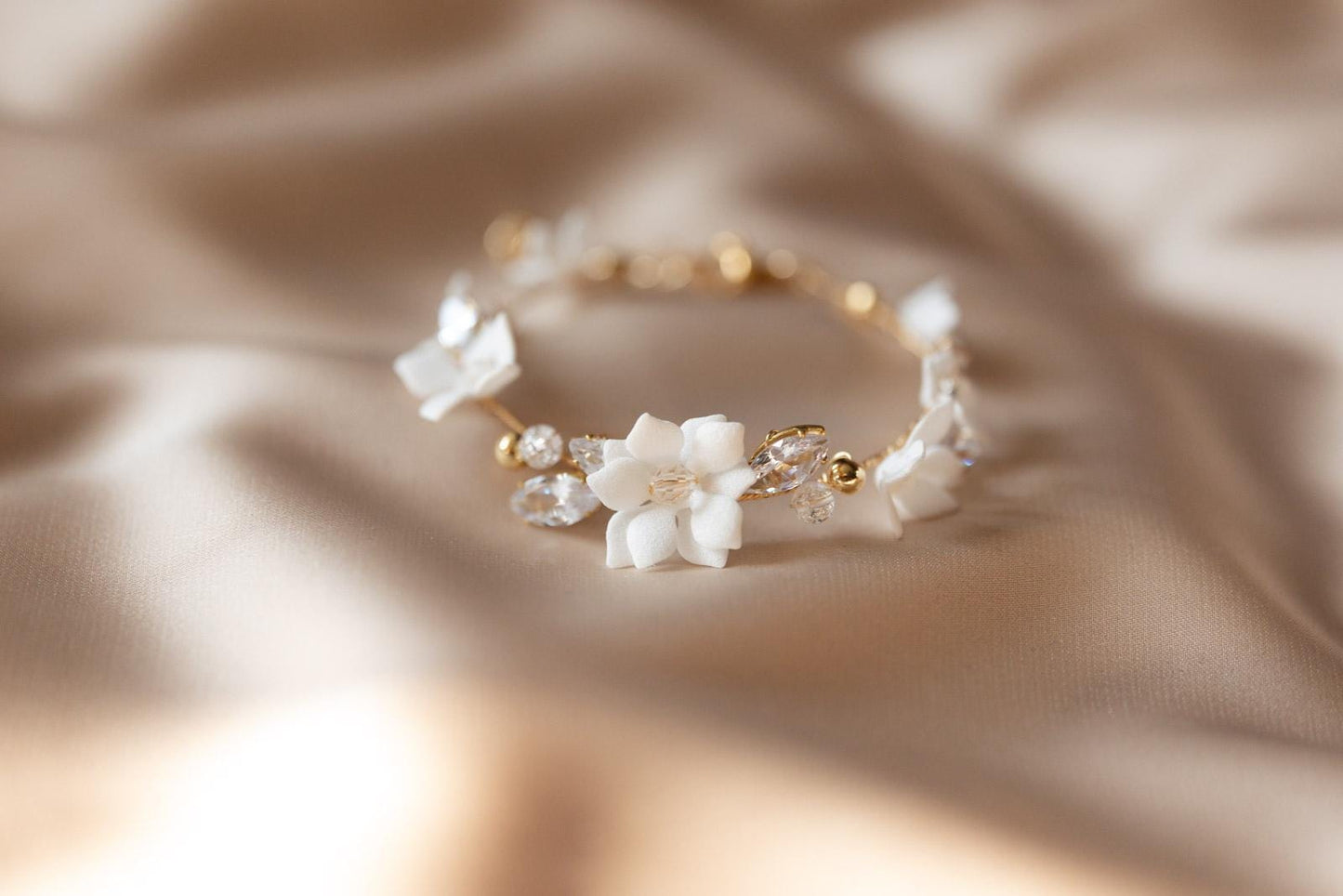 Agnes – Zartes Hochzeitsarmband für die Braut