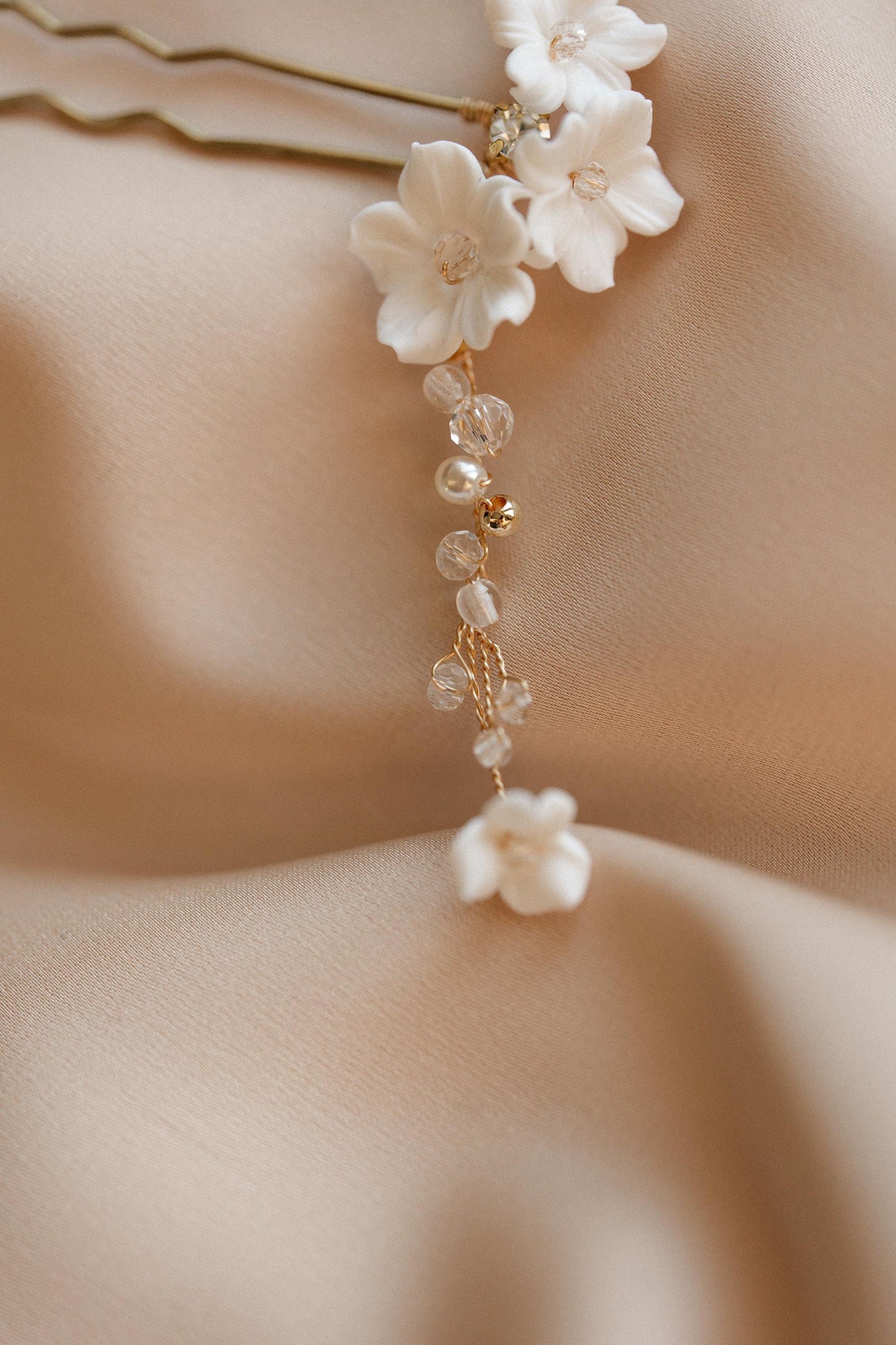 Lidia – Blumen-Haarnadel für die Braut