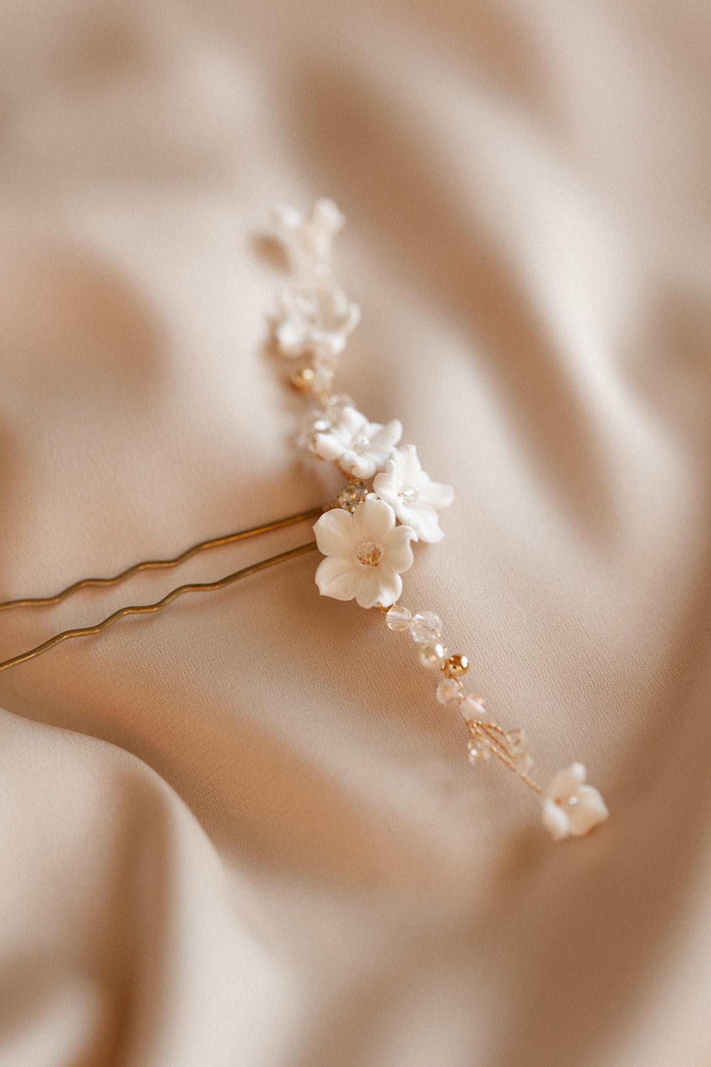 Lidia – Blumen-Haarnadel für die Braut