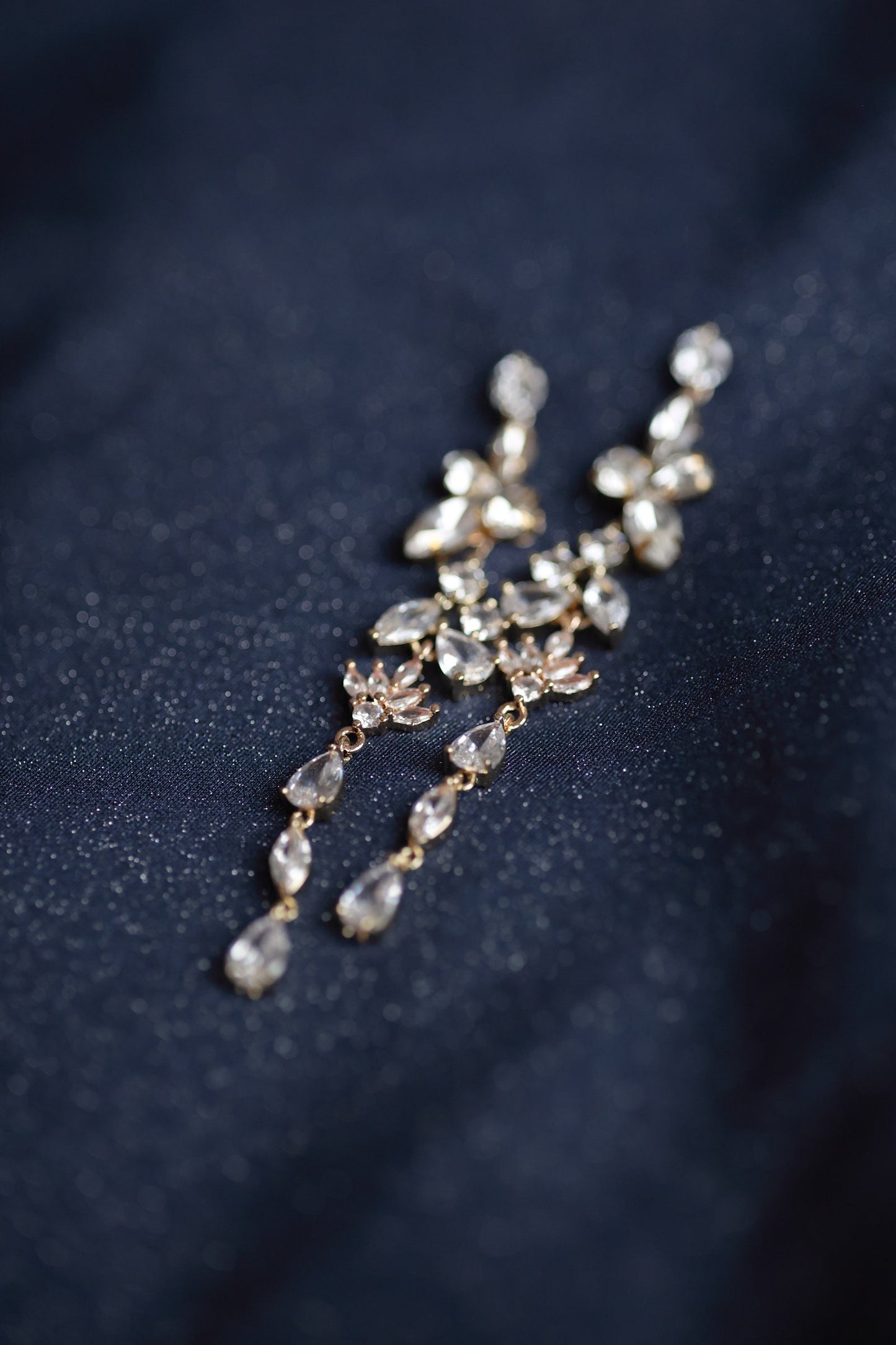 Sparkle - Lange Kristall-Hochzeitsohrringe