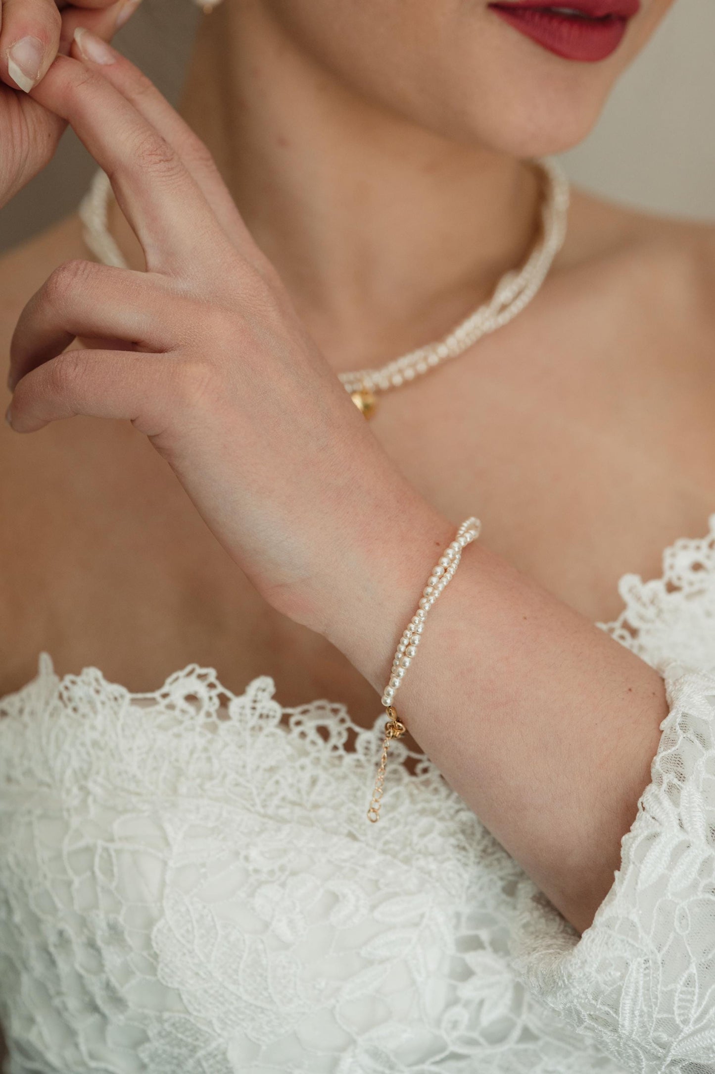 Constanze - pearl wedding bracelet
