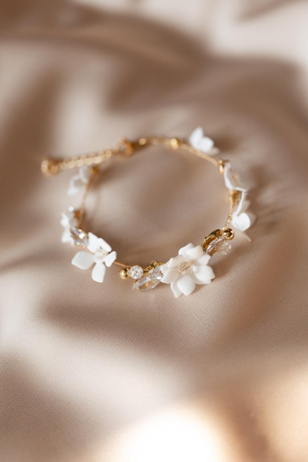 Agnes – Zartes Hochzeitsarmband für die Braut