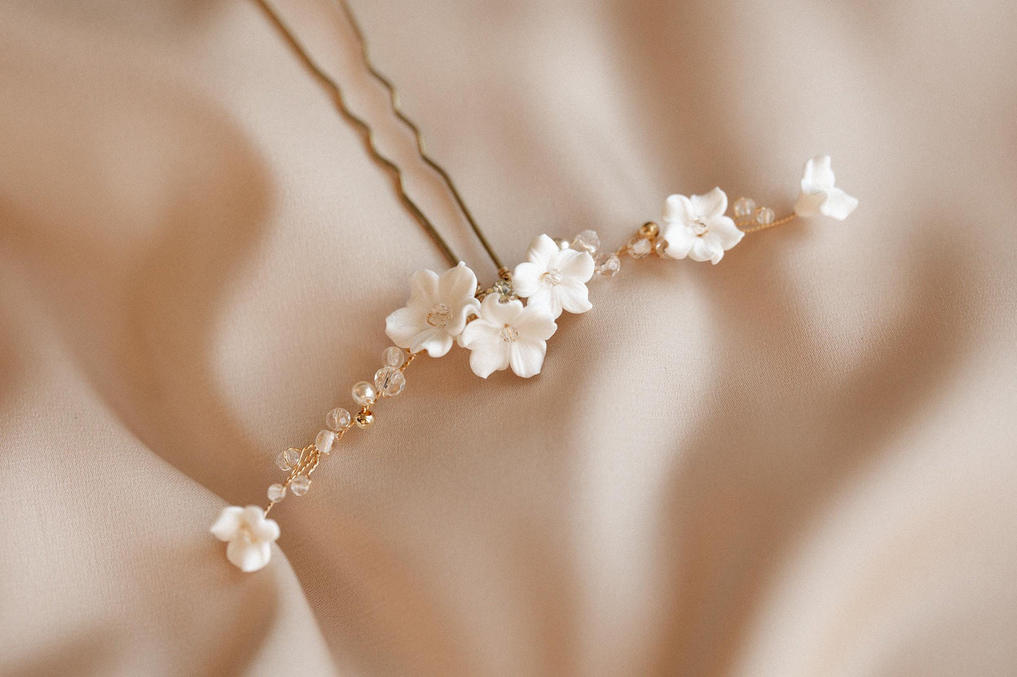 Lidia – Blumen-Haarnadel für die Braut