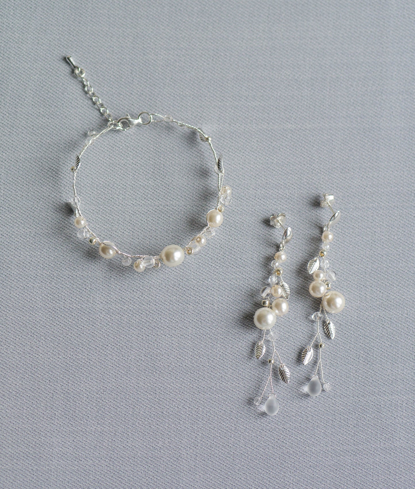 Ann - Hochzeitsschmuck aus Perlen, Ohrringen und Armband