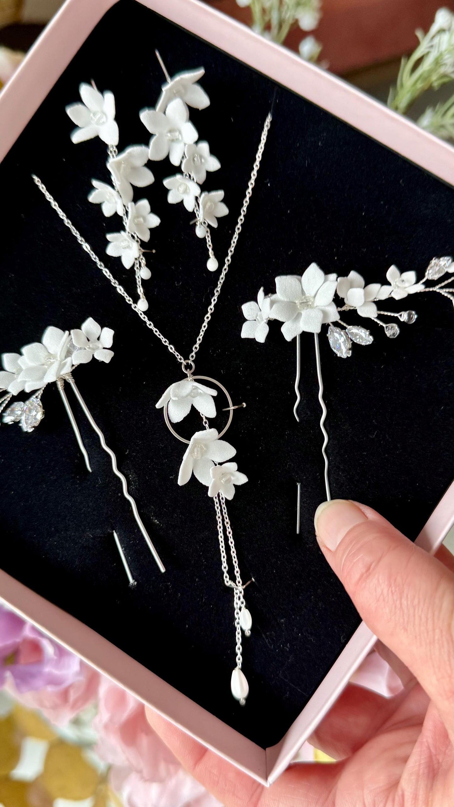 Helia - Blumen Hochzeitskette