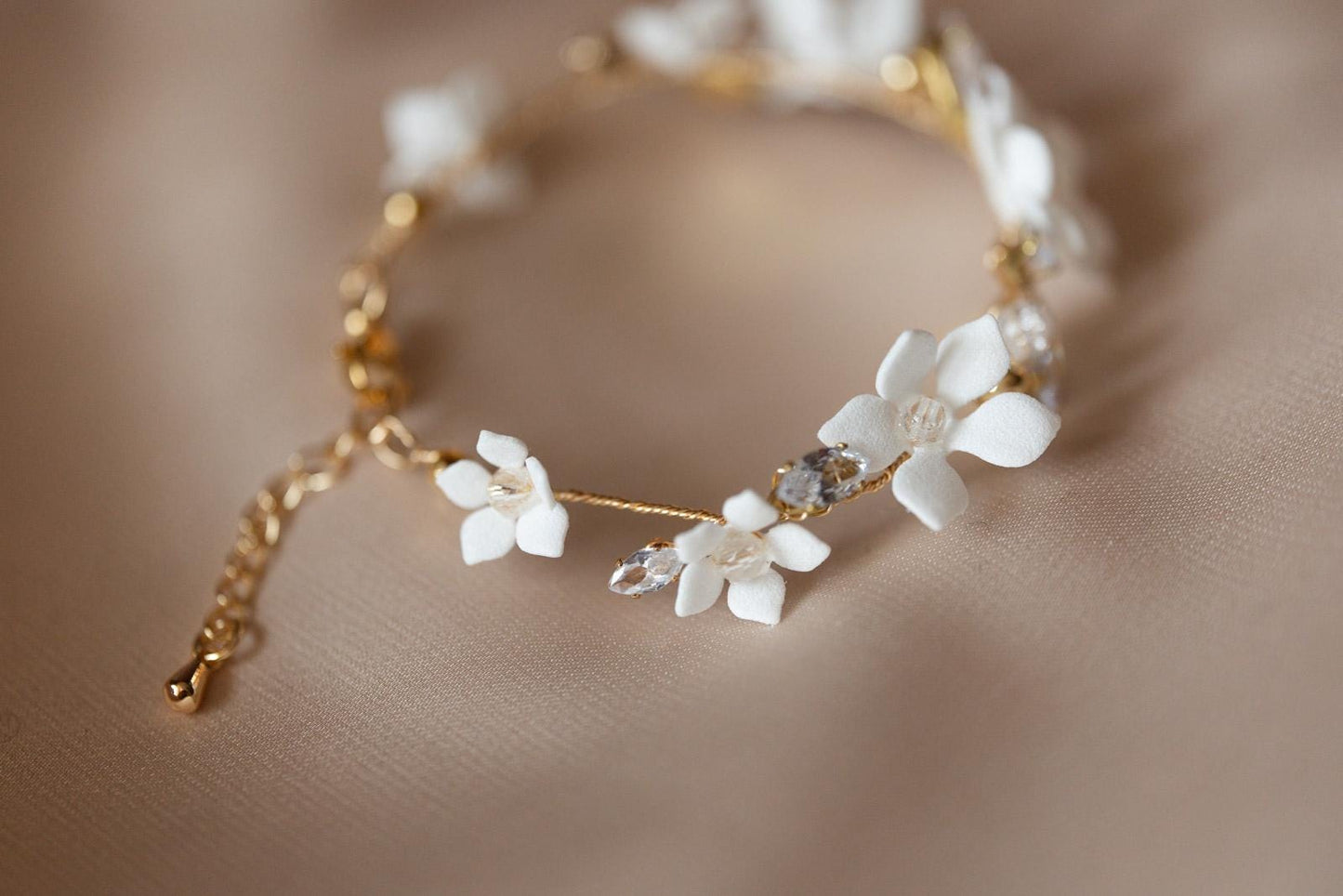 Agnes – Zartes Hochzeitsarmband für die Braut