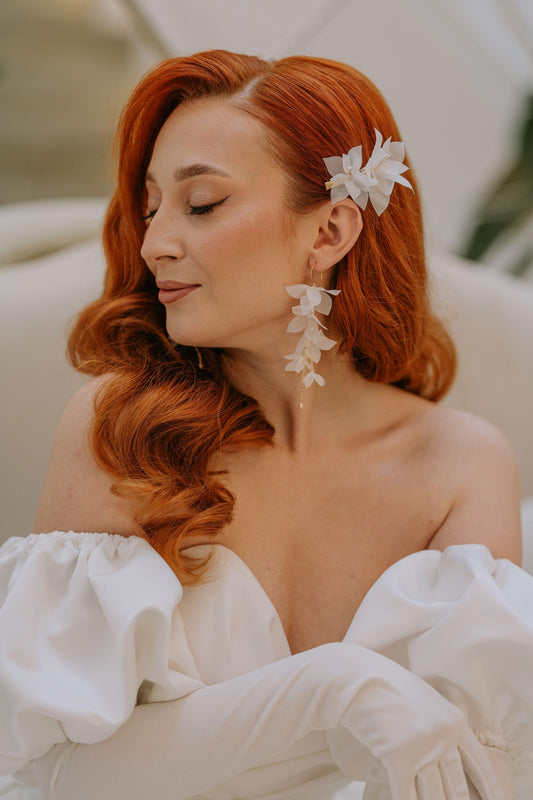 Zoe – Lange Ohrhänger mit Seidenblumen