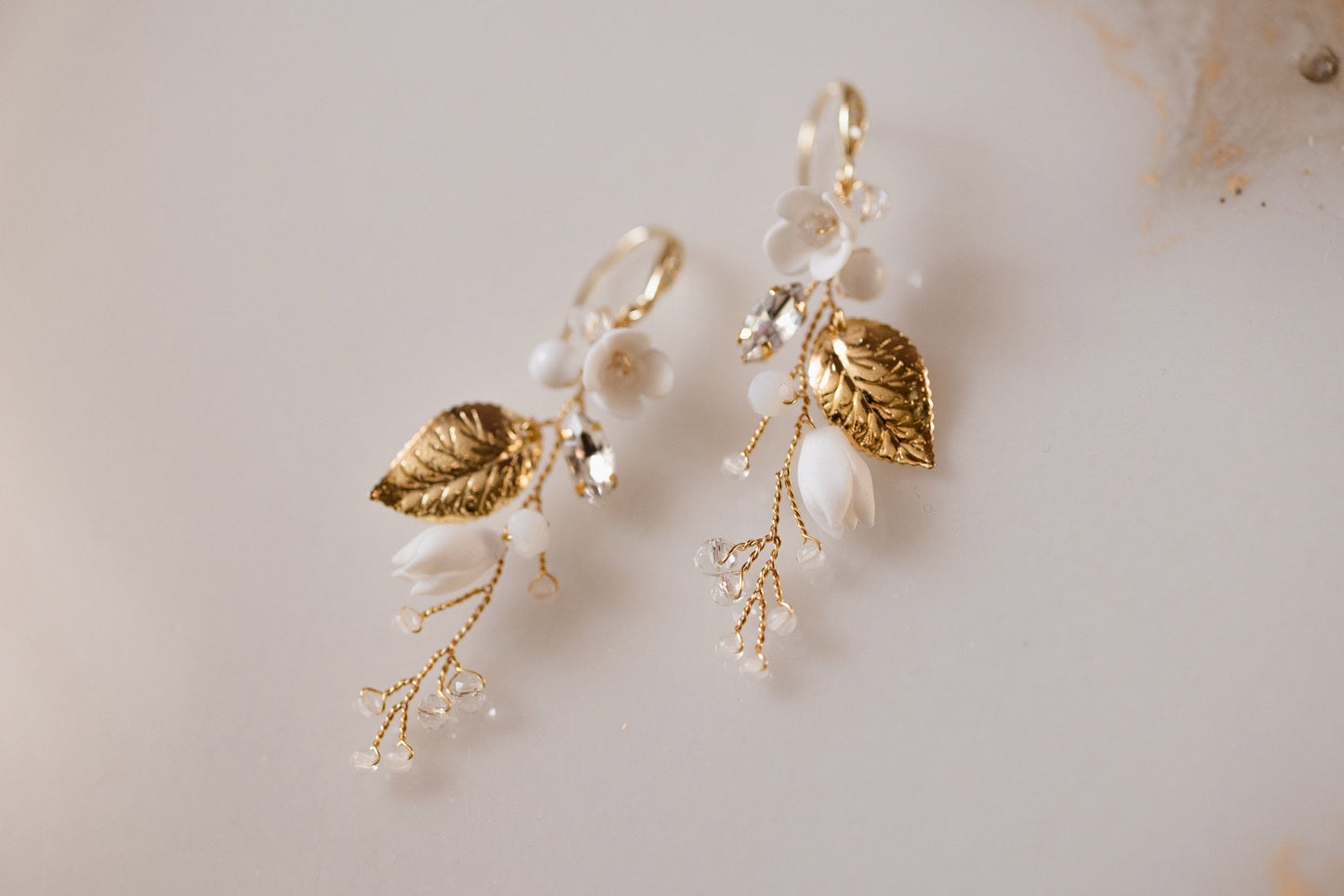 Flora – Boho Statement Ohrringe mit Blumen und Blättern