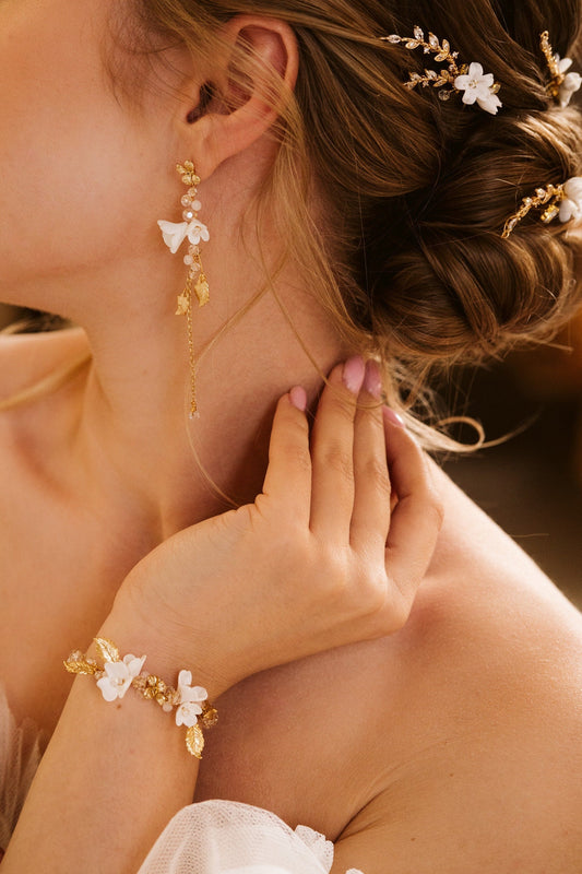 Lucia - lange Ohrringe mit Blumen