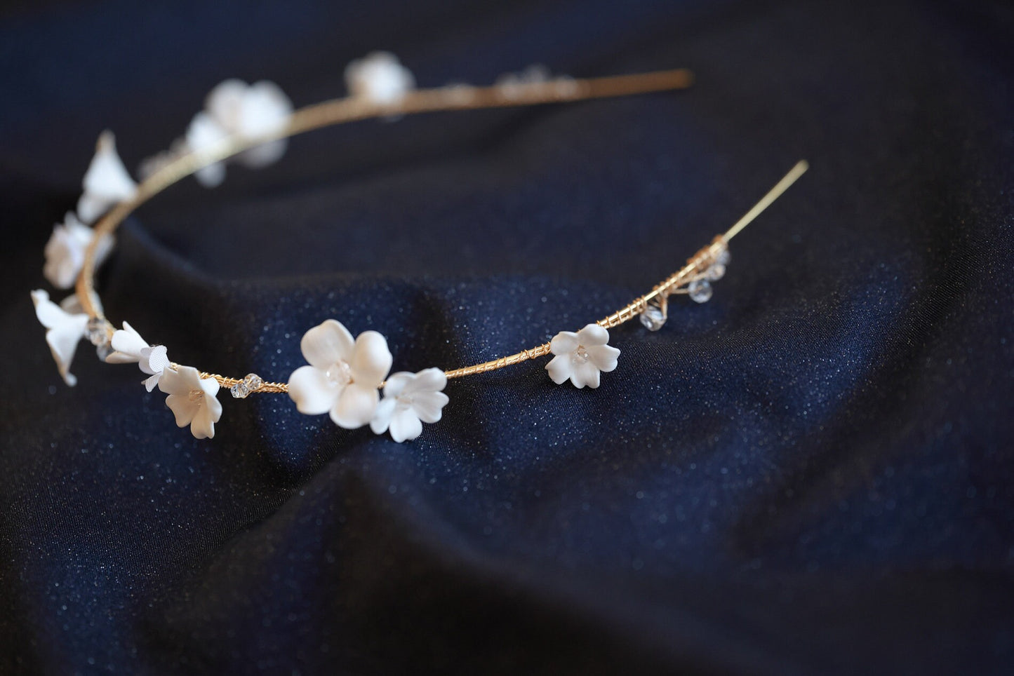 Madlen - Zartes Blumen-Hochzeitsstirnband