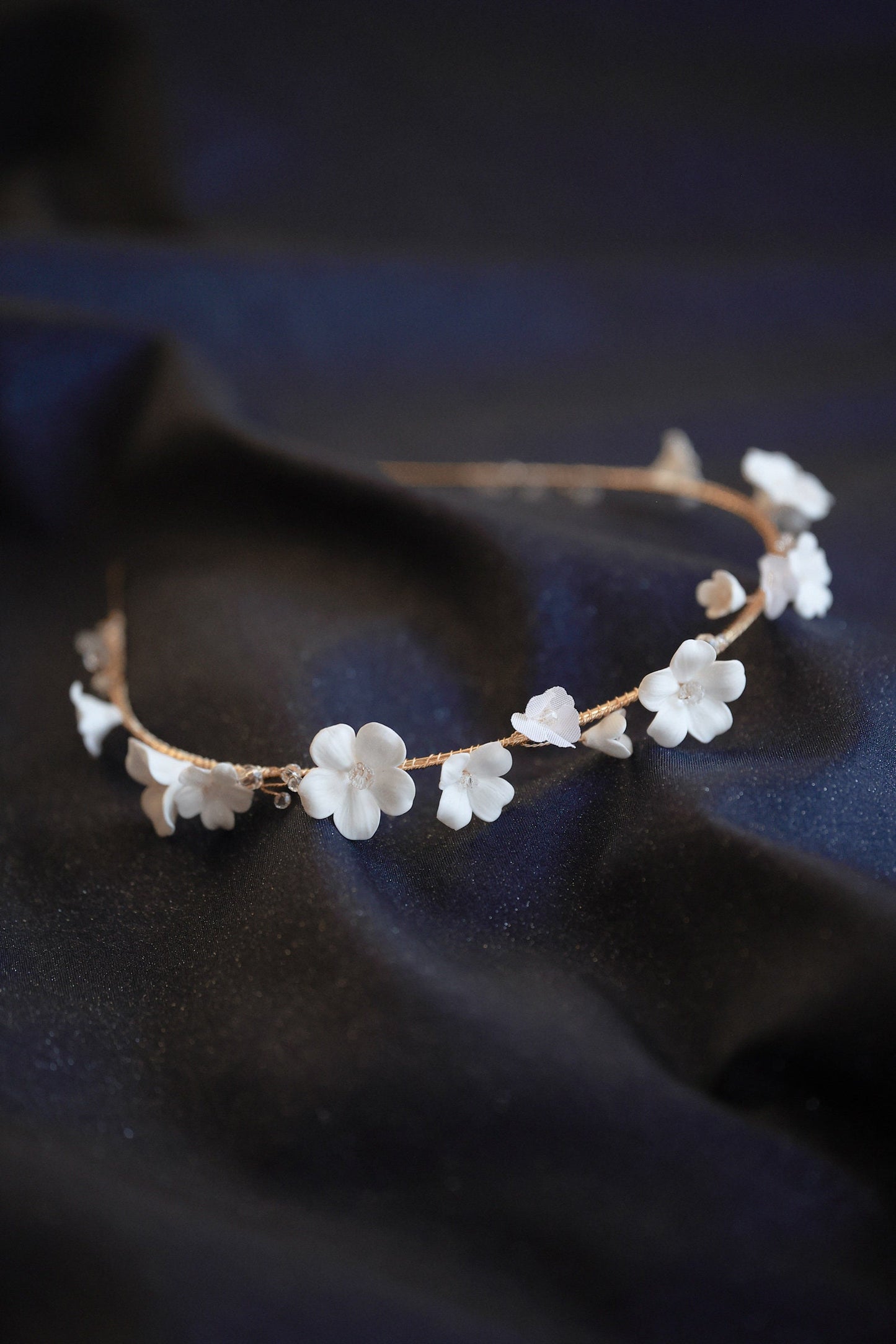 Madlen - Zartes Blumen-Hochzeitsstirnband
