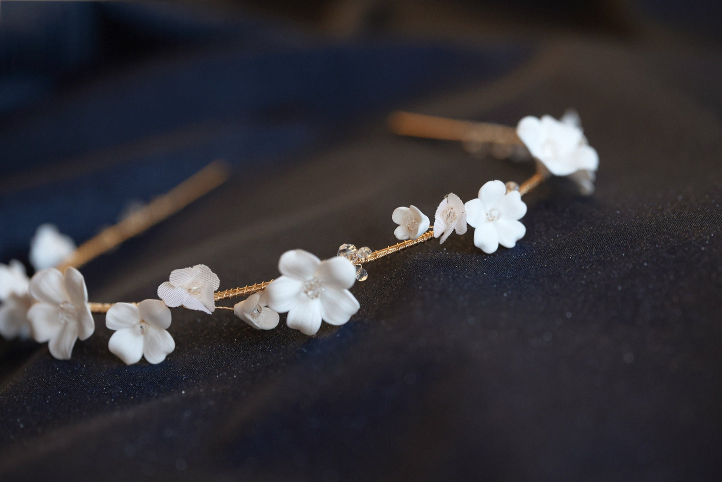 Madlen - Zartes Blumen-Hochzeitsstirnband