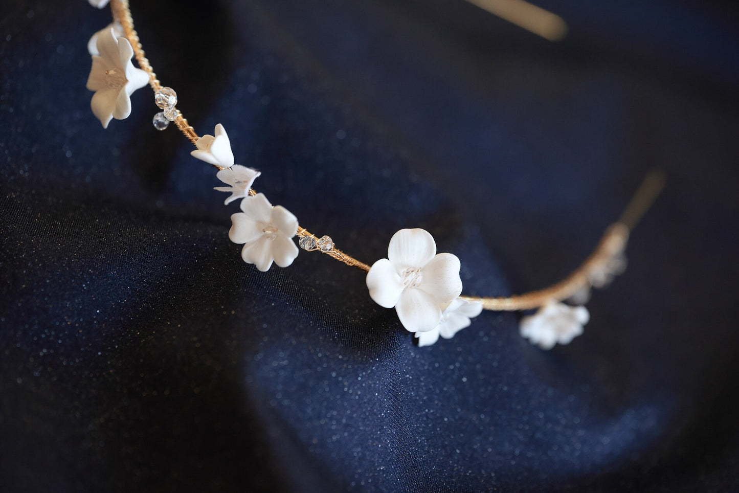 Madlen - Zartes Blumen-Hochzeitsstirnband