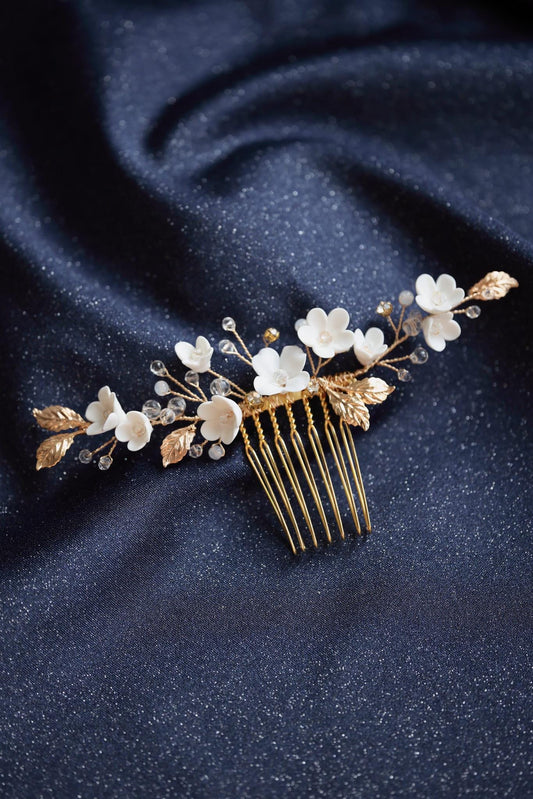 Adeline – Haarkamm mit kleinen Blumen für die Braut