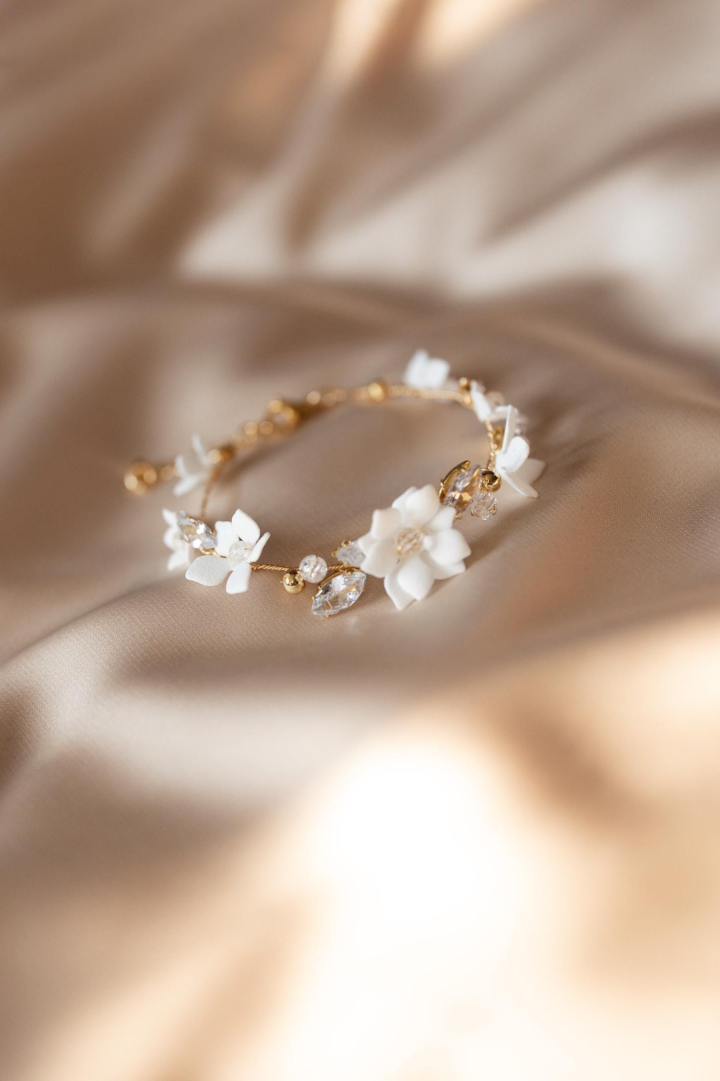 Agnes – Zartes Hochzeitsarmband für die Braut