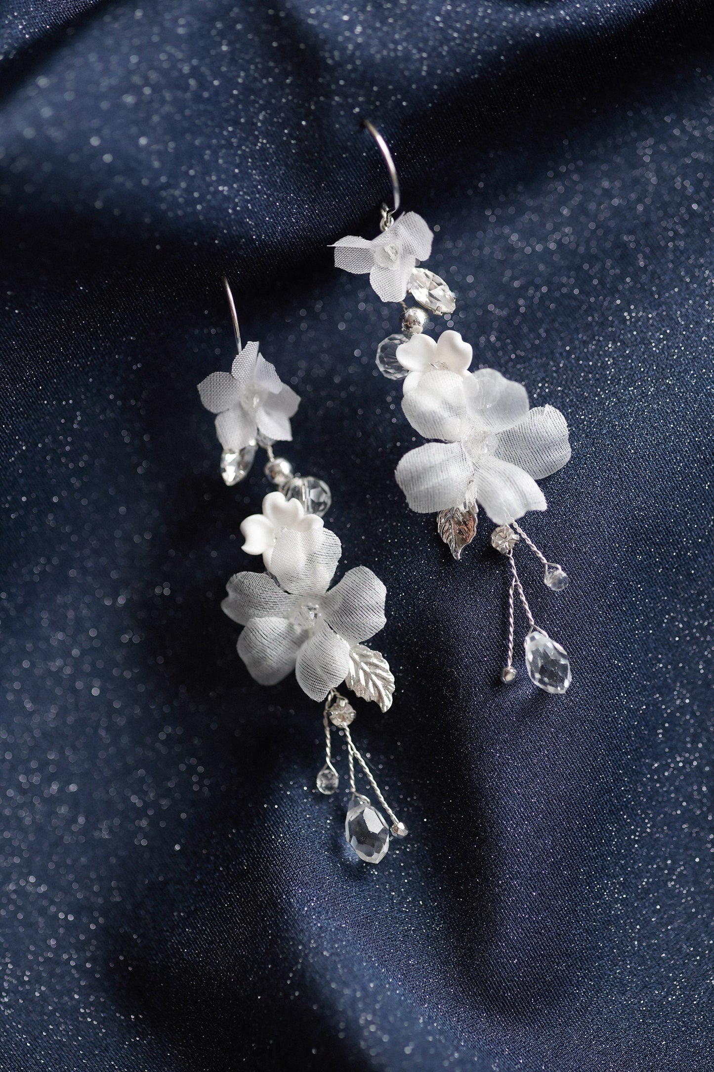 Adoria – Brautohrringe mit Seidenblumen