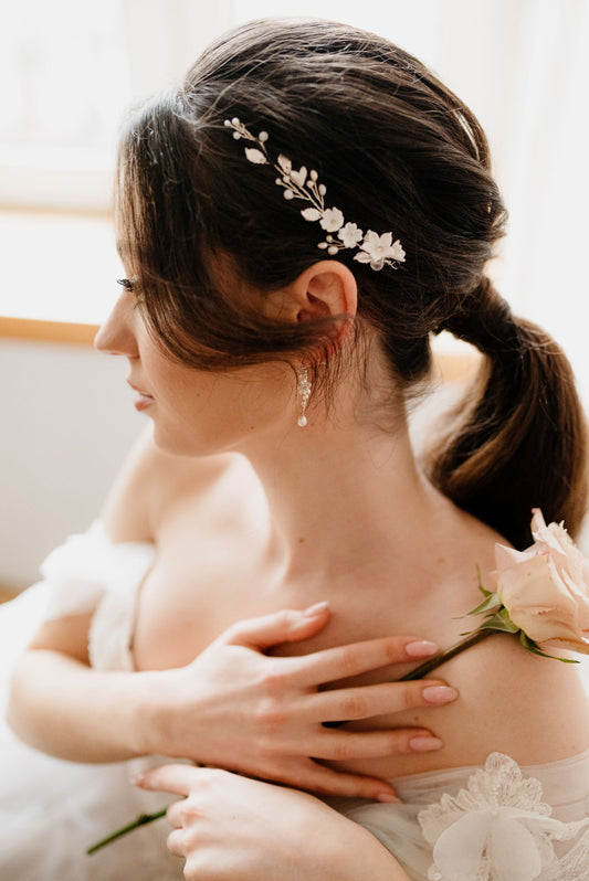 Bianca - 2 Hochzeitshaarteile mit Blumen