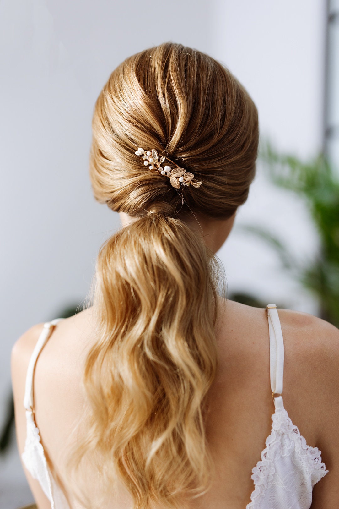 Poli - Boho Braut Haarnadel Blätter &amp; Süßwasserperlen