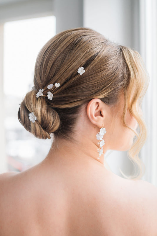 Madlen - Weiße Blumen Haarnadeln für die Hochzeit