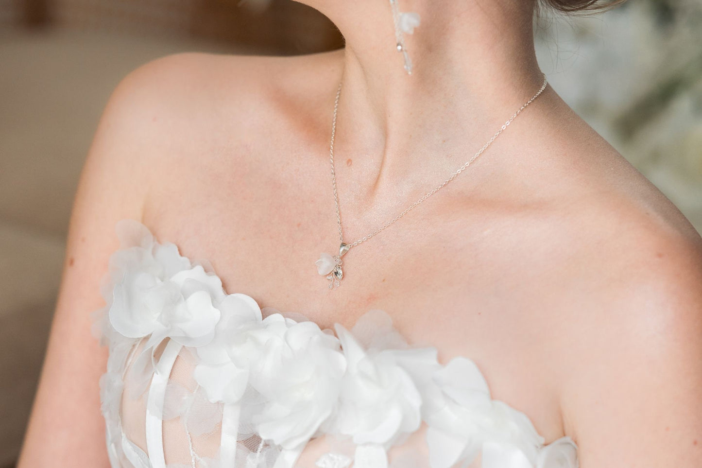 Vivian – Dezente Brautkette für eine romantische Hochzeit