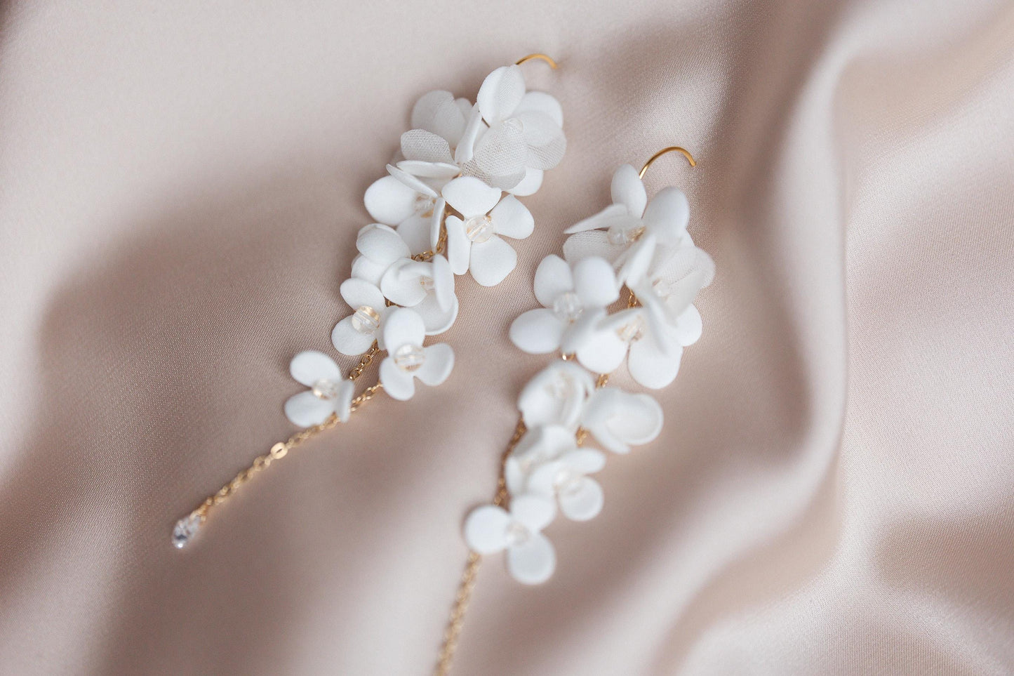 Nicoletta - Dezente Blumen-Hochzeitsohrringe