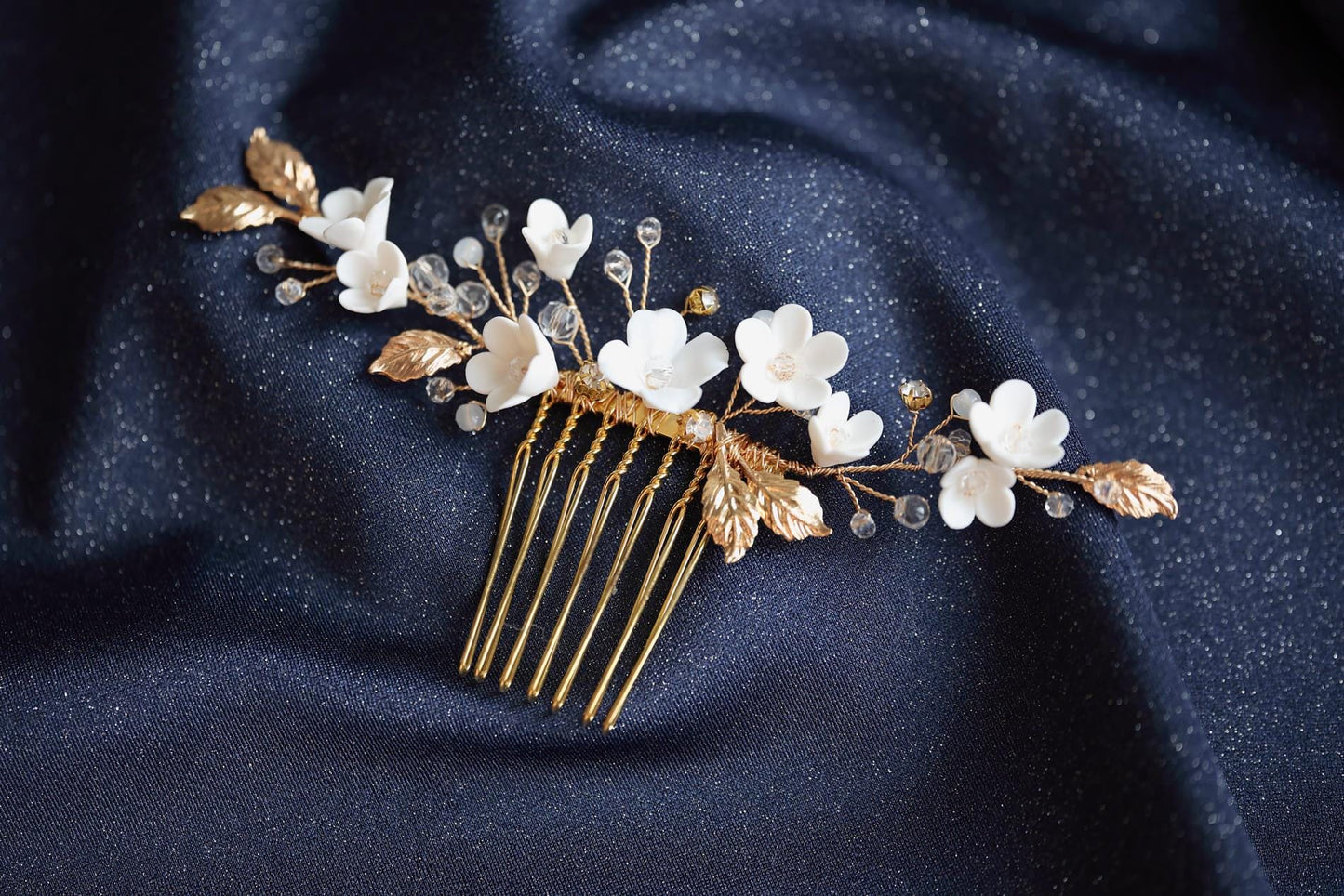 Adeline – Haarkamm mit kleinen Blumen für die Braut
