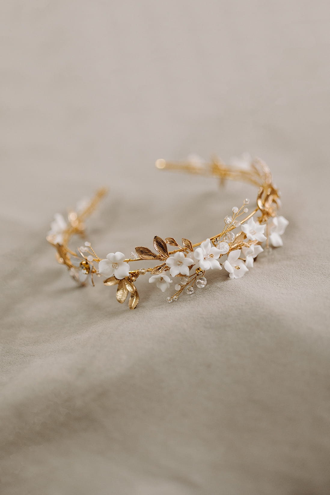 Raja - Blumen-Hochzeitsstirnband