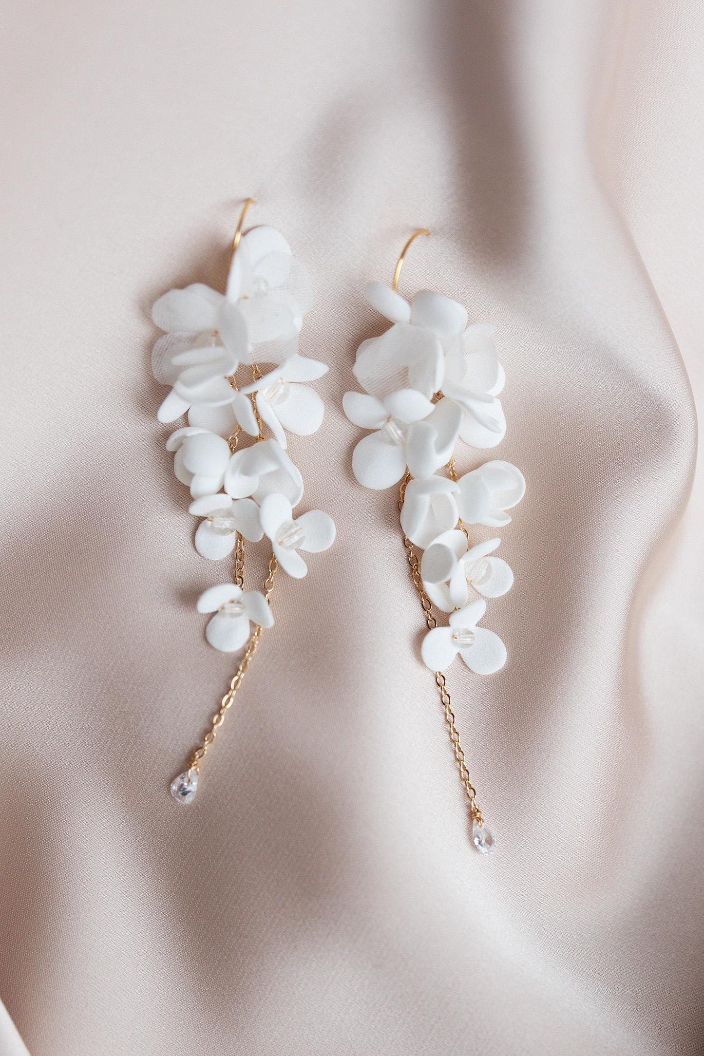 Nicoletta - Dezente Blumen-Hochzeitsohrringe