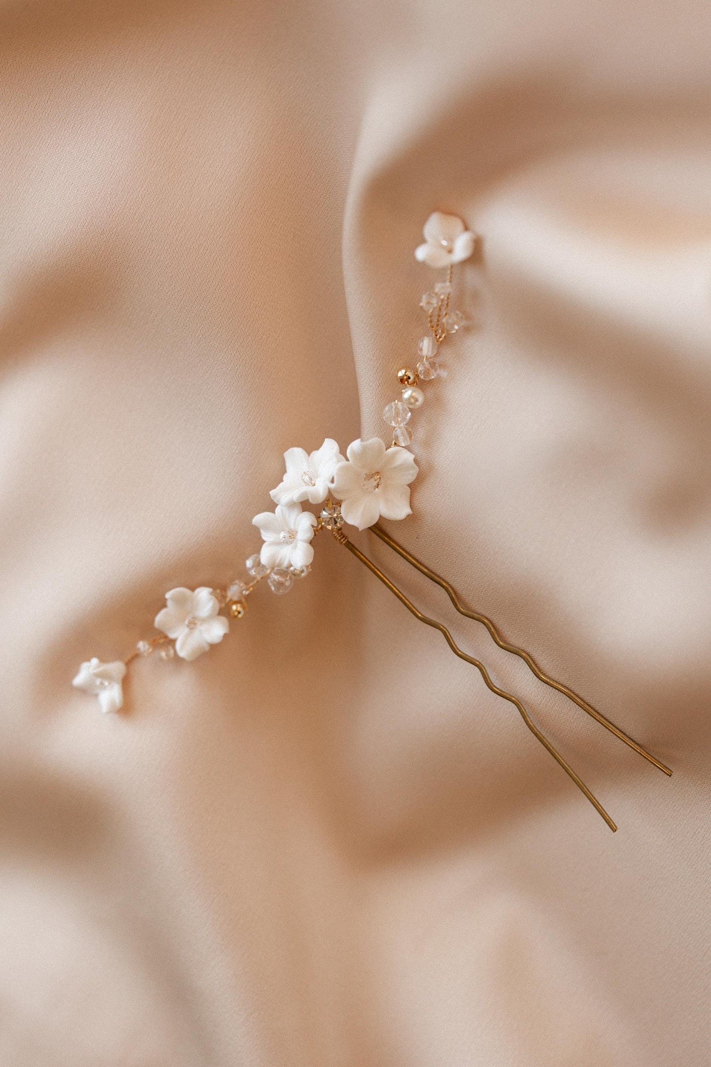 Lidia – Blumen-Haarnadel für die Braut