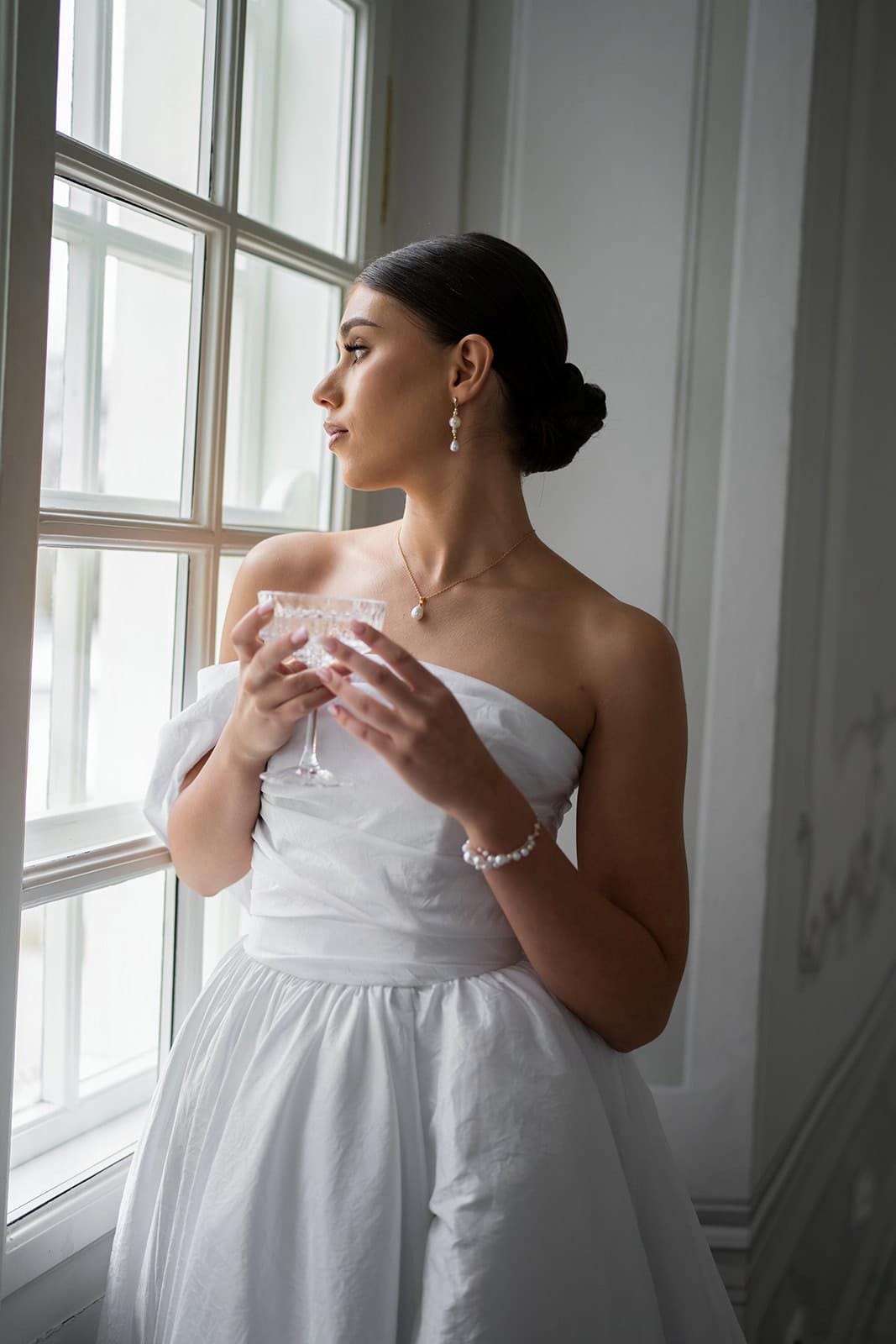 Marchesa – Minimalistische Perlentropfen-Halskette