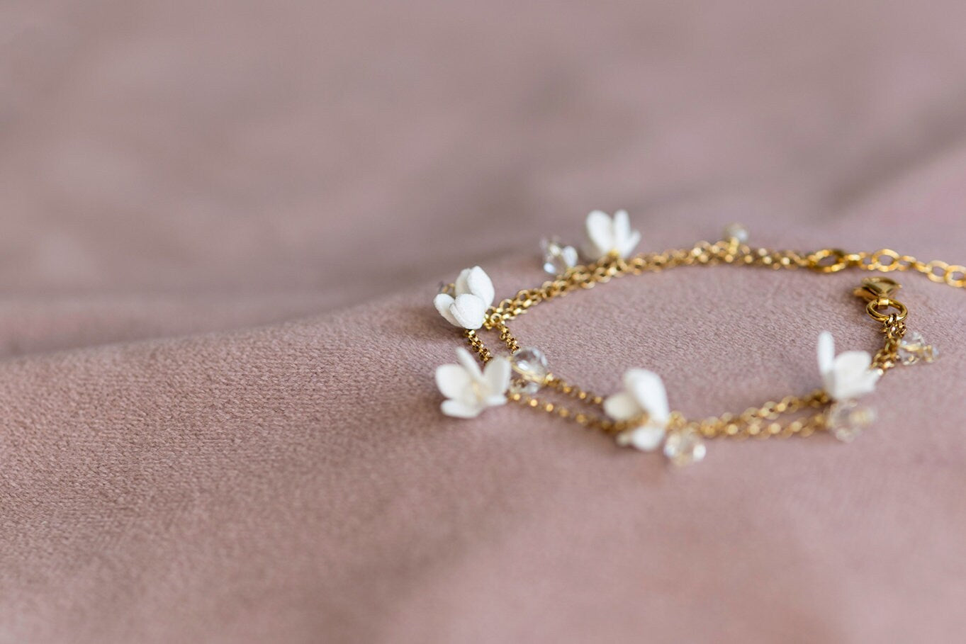 Helen Petite – Blumen-Hochzeitsarmband