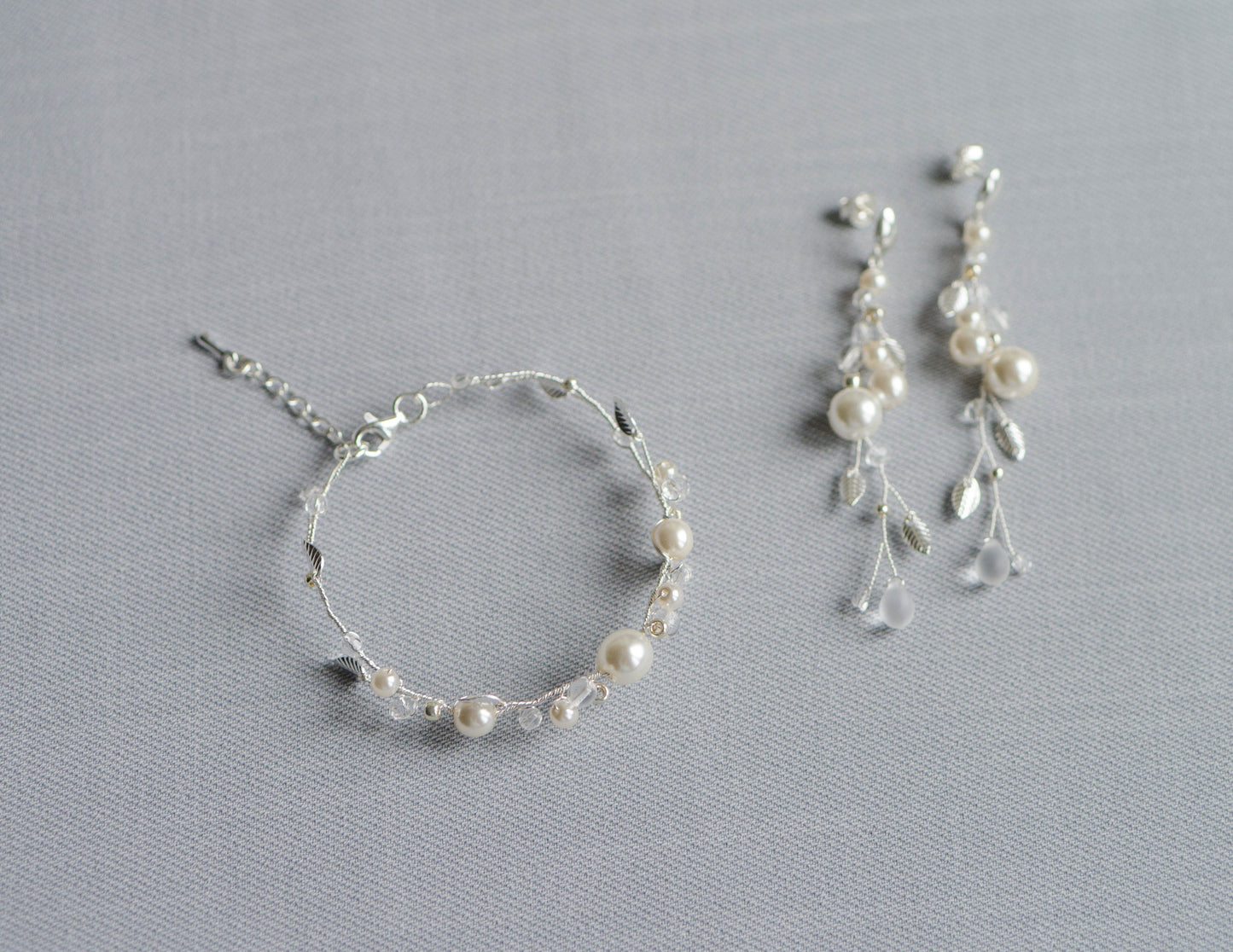 Ann - Hochzeitsschmuck aus Perlen, Ohrringen und Armband