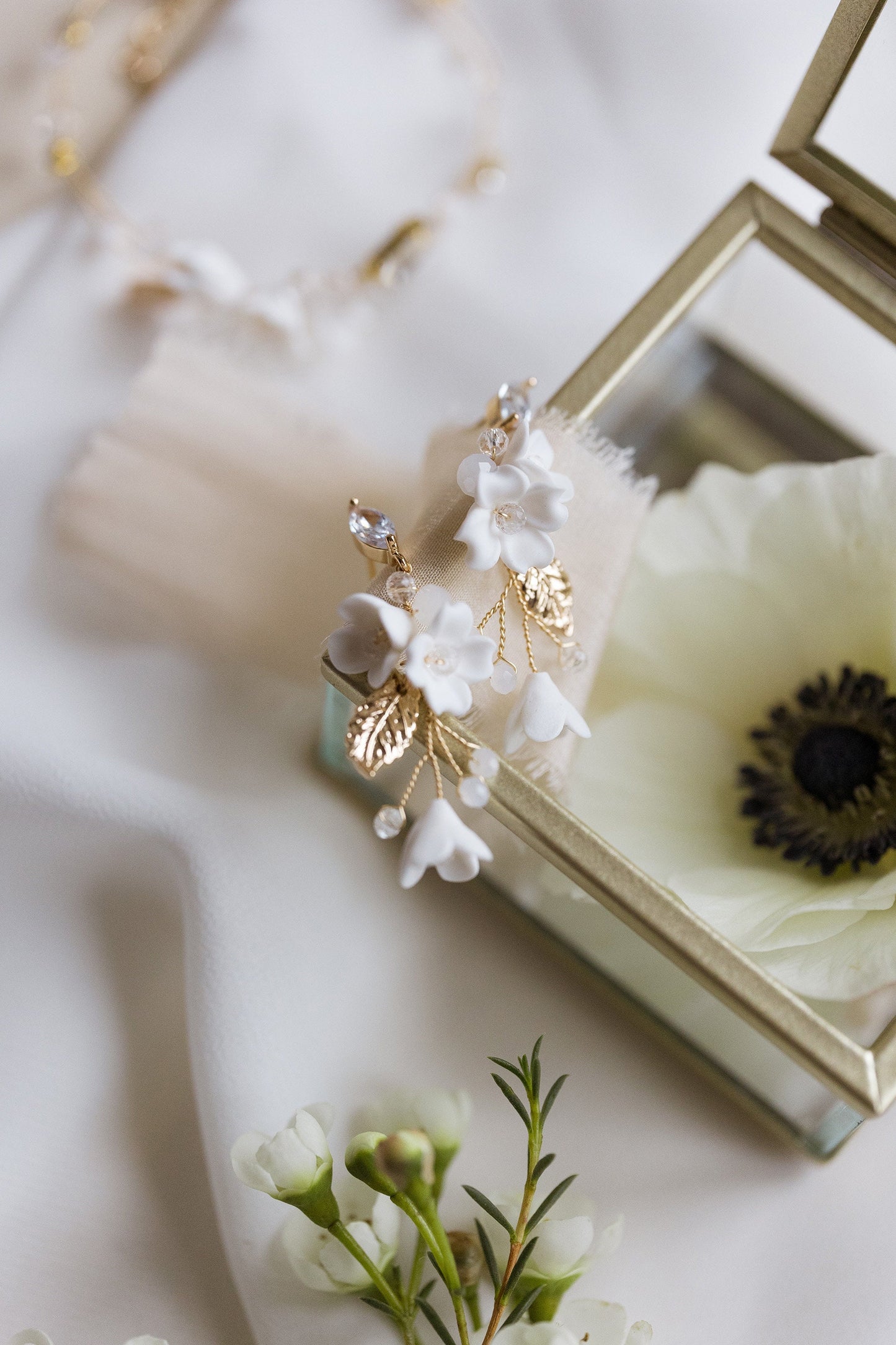 Clodin – Statement-Hochzeitsohrringe mit Blumen