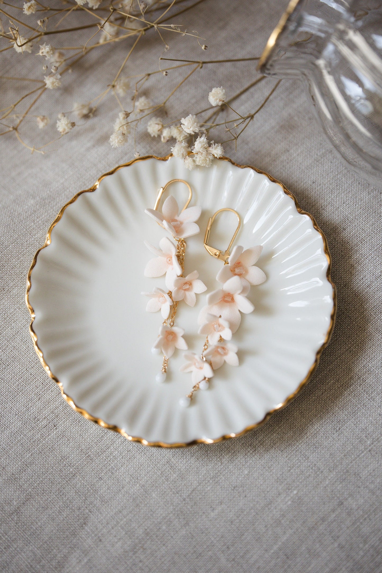 Blush Helenka - Blumen Hochzeitsohrringe