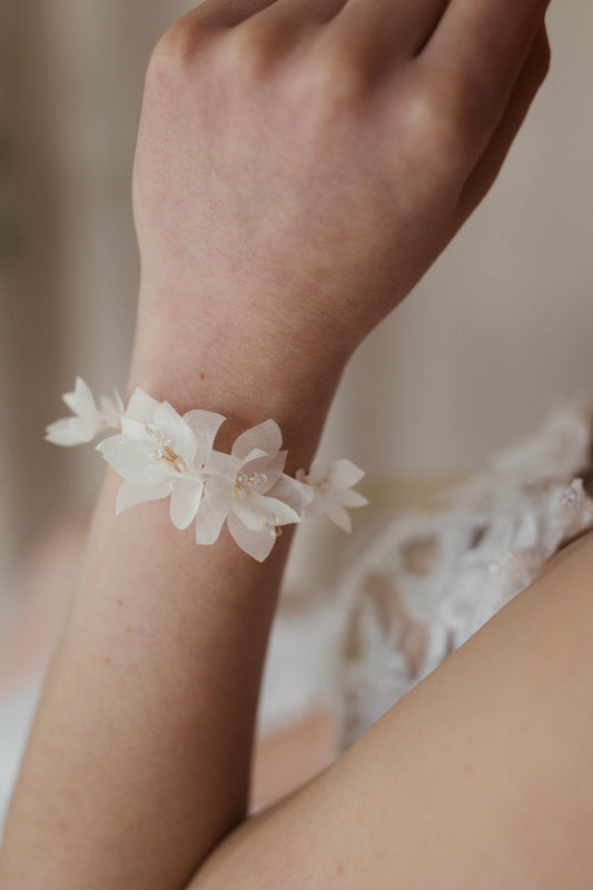 Zoe - Blumenhochzeitsarmband